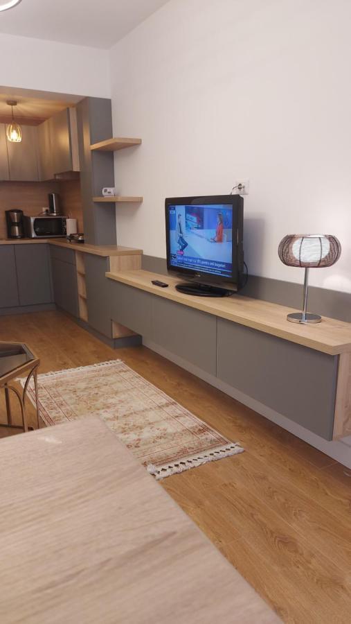 Studio Roland Apartment โปยานาบราซอฟ ภายนอก รูปภาพ